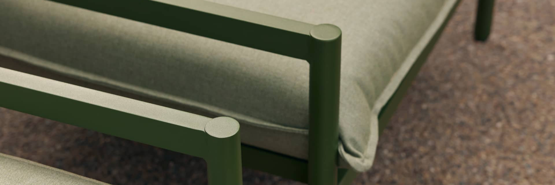 Comparing Aluminum and Steel Patio Furniture: Which Is Right for You?