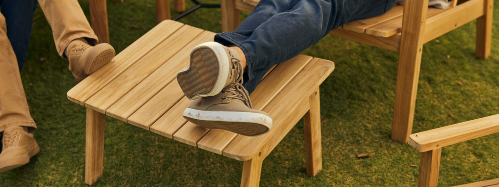 Complete Guide to Outdoor Footrests and Ottomans