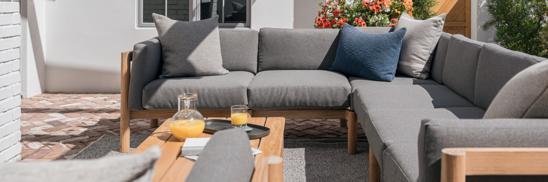 How to Style Outdoor Throw Pillows like a Designer