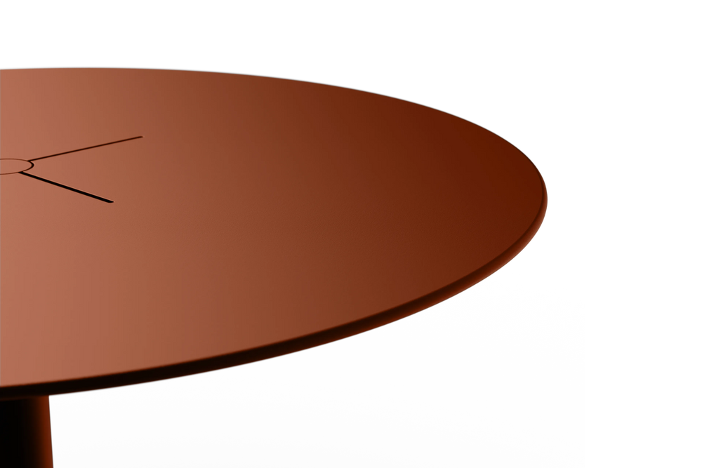 XY Round Dining Table, in Rust, edge detail view